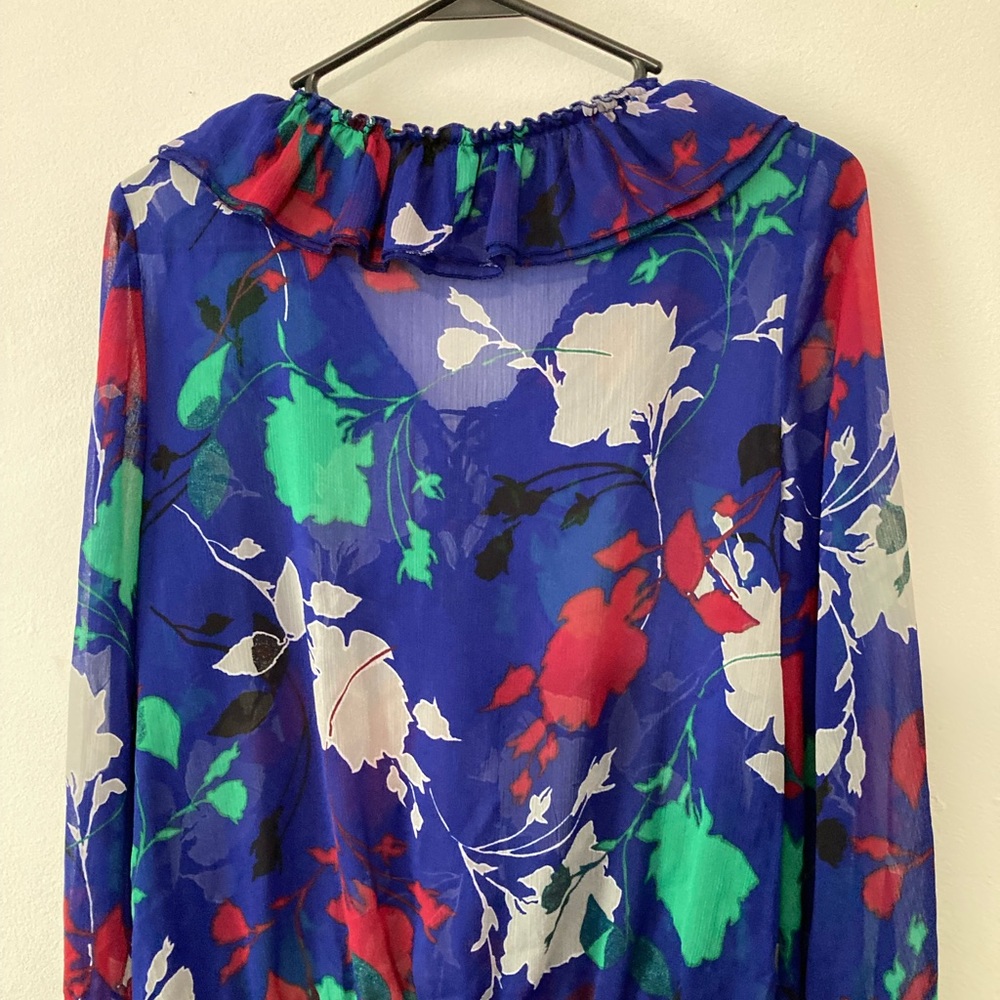 George Ruffled Blouse, Size M - Picture 10 of 11